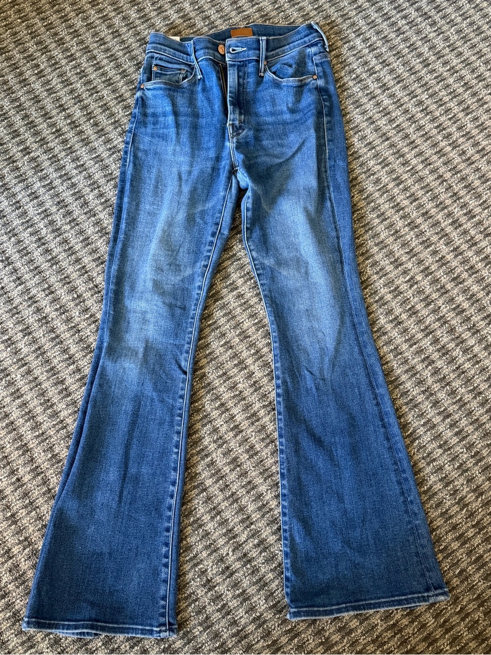 MOTHER The Weekender Jean size 26